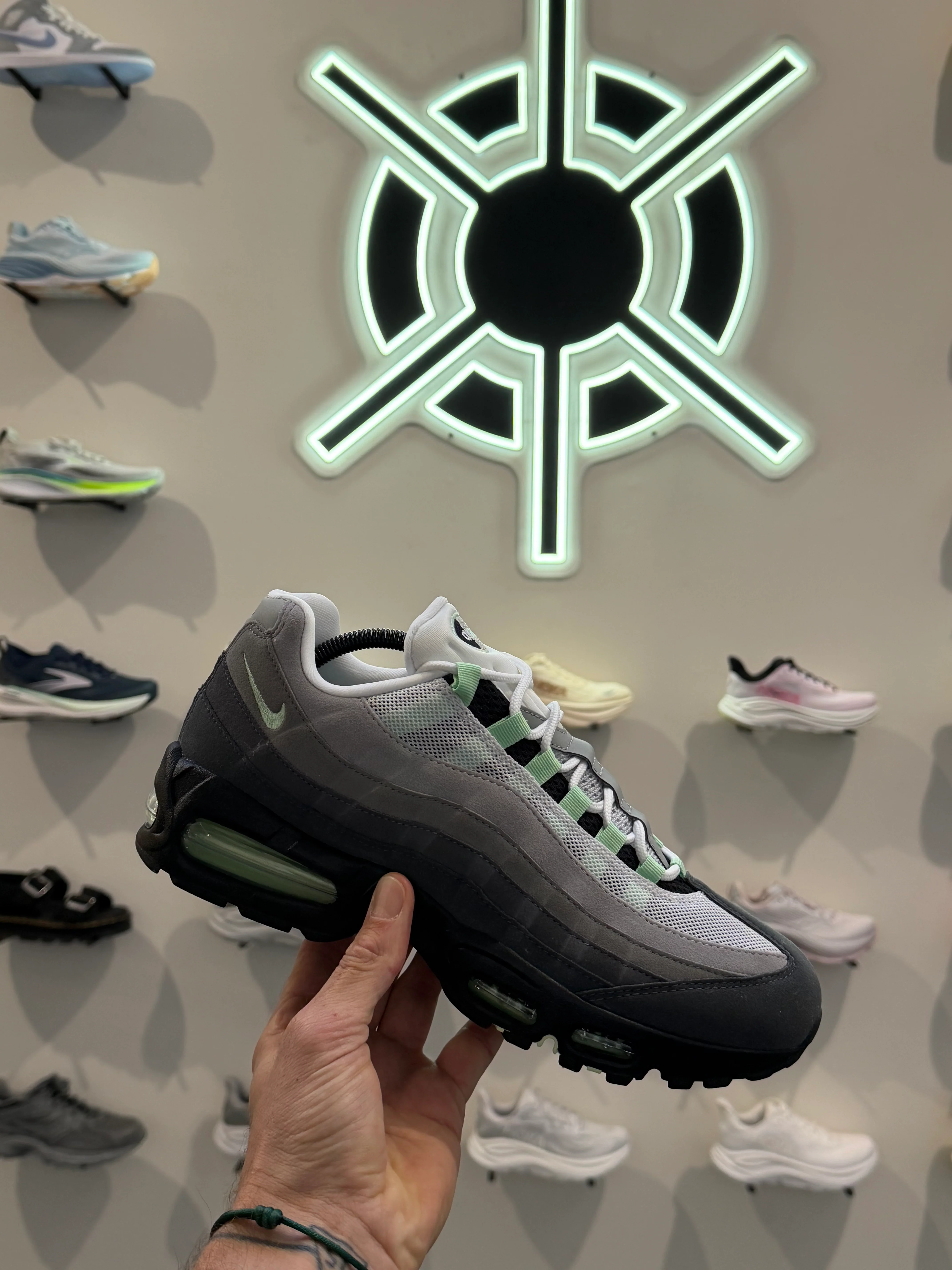 Nike Air Max 95 OG Big Bubble Fresh Mint - Image 9