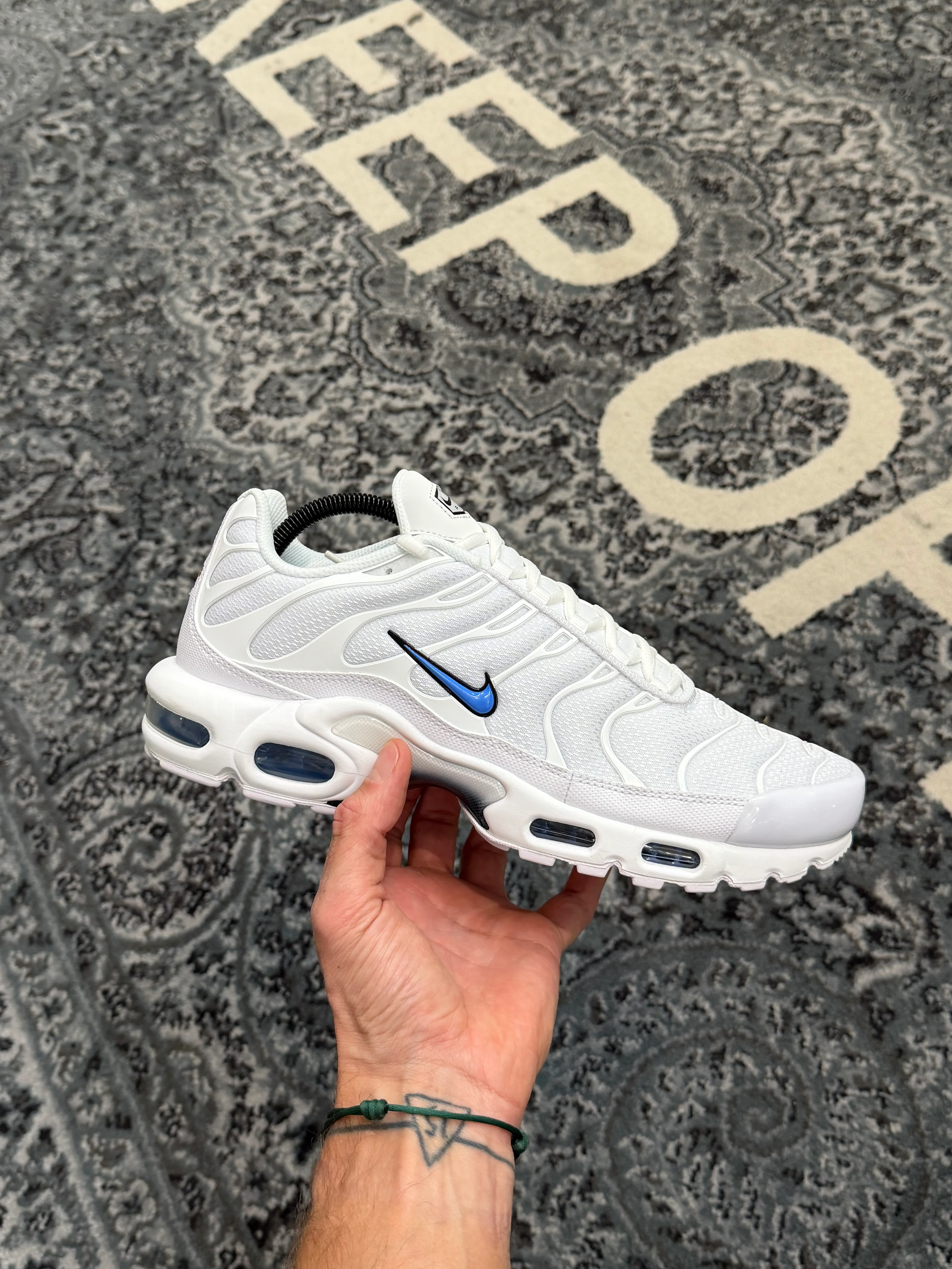 Nike Air Max Plus Tuned 1 White Blue Crystal Black - Image 2