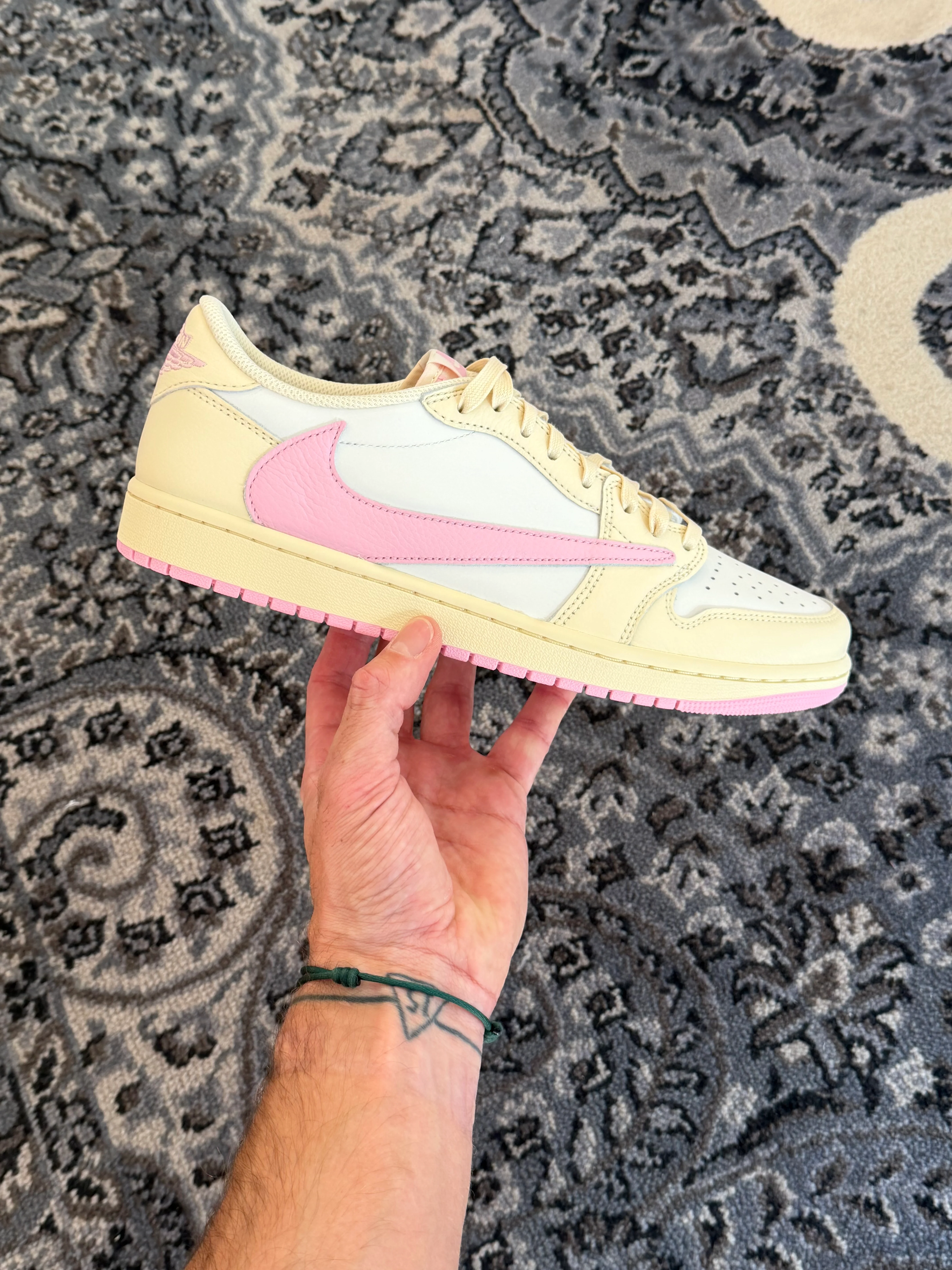 Nike Jordan 1 Retro Low OG SP Travis Scott Shy Pink - Image 2