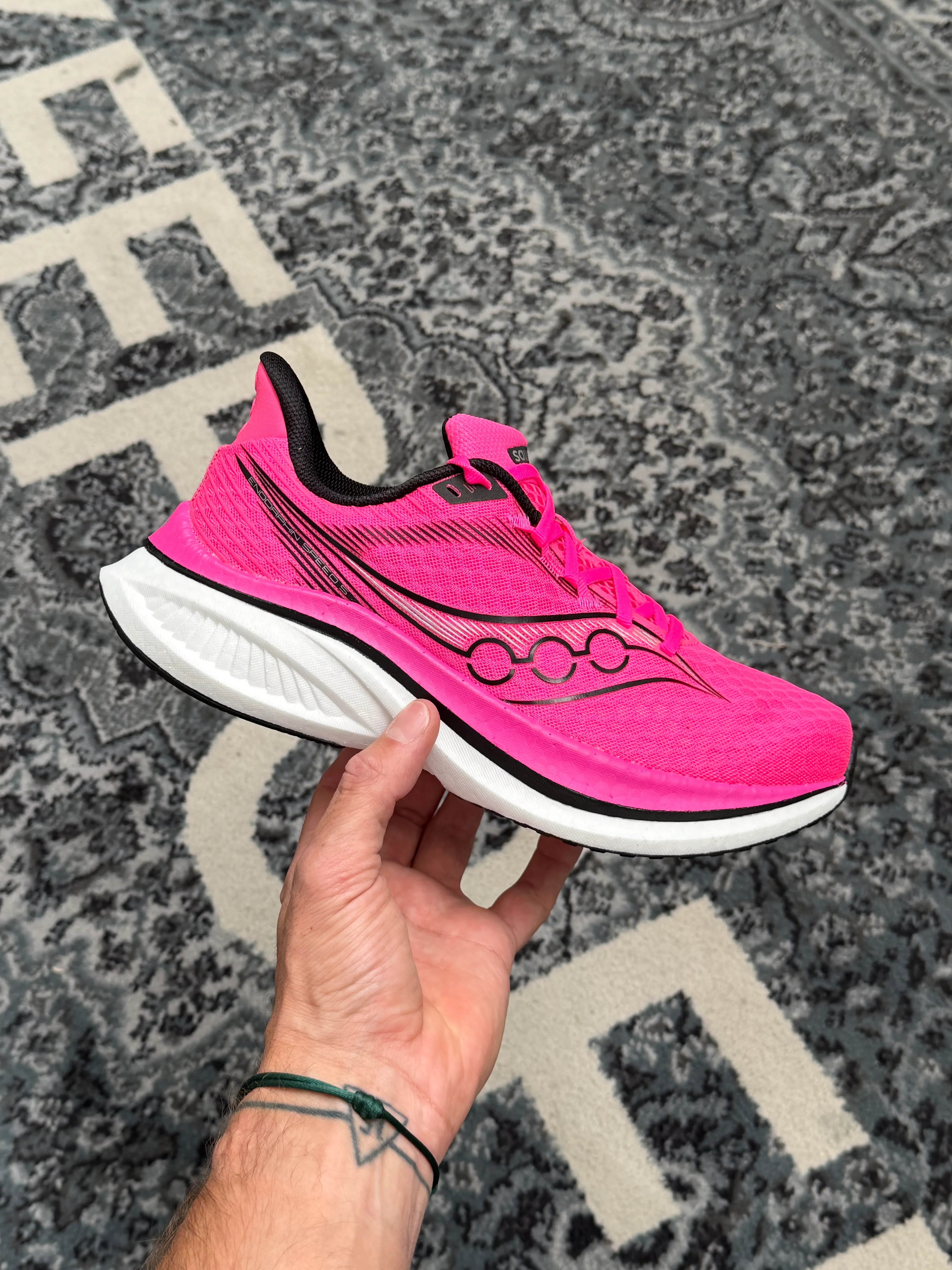 Saucony Endorphin Speed 5 Shock Black Women’s - Image 2