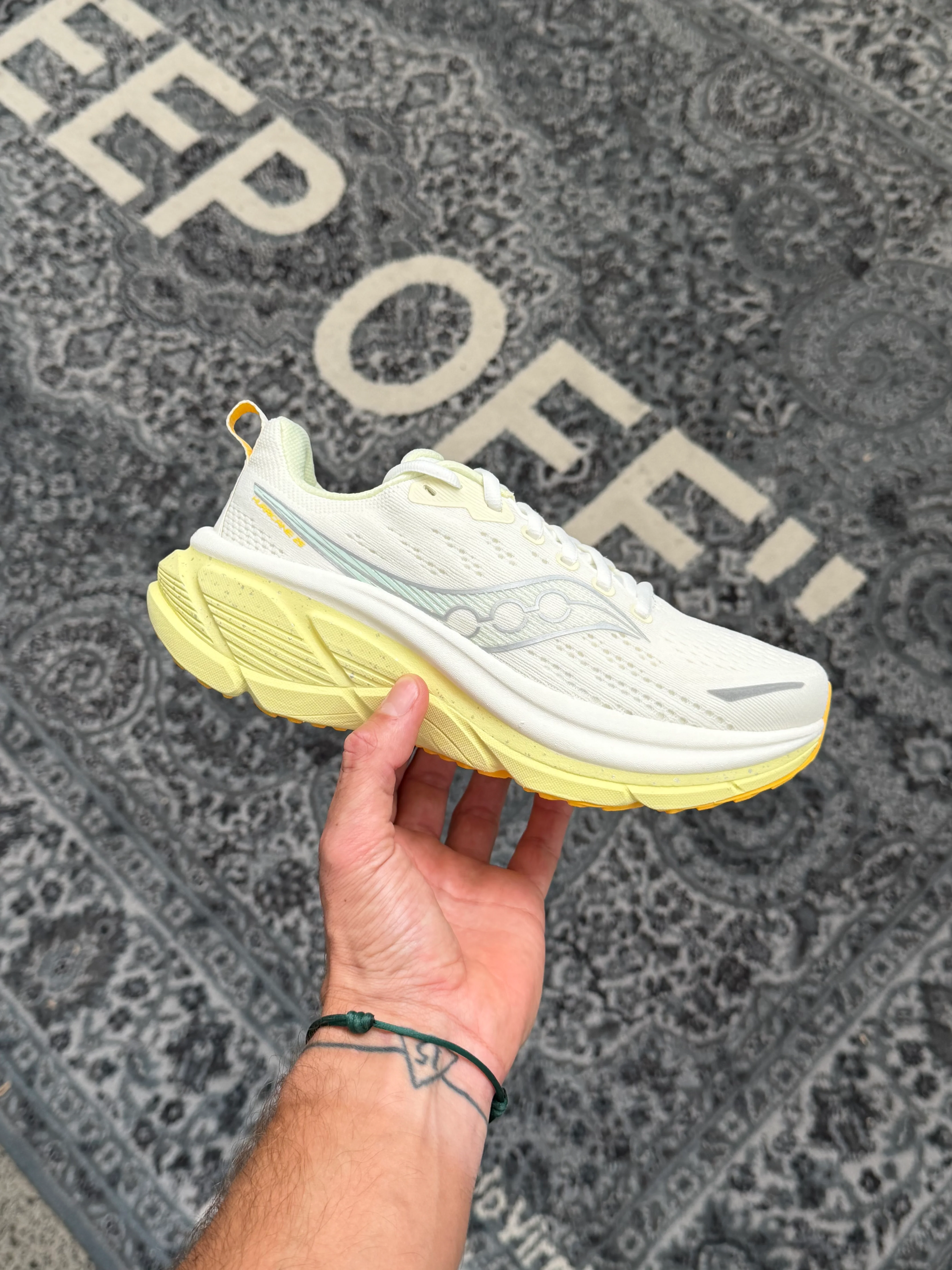Saucony Hurricane 25 Ivory Tender Womenâs - Image 2