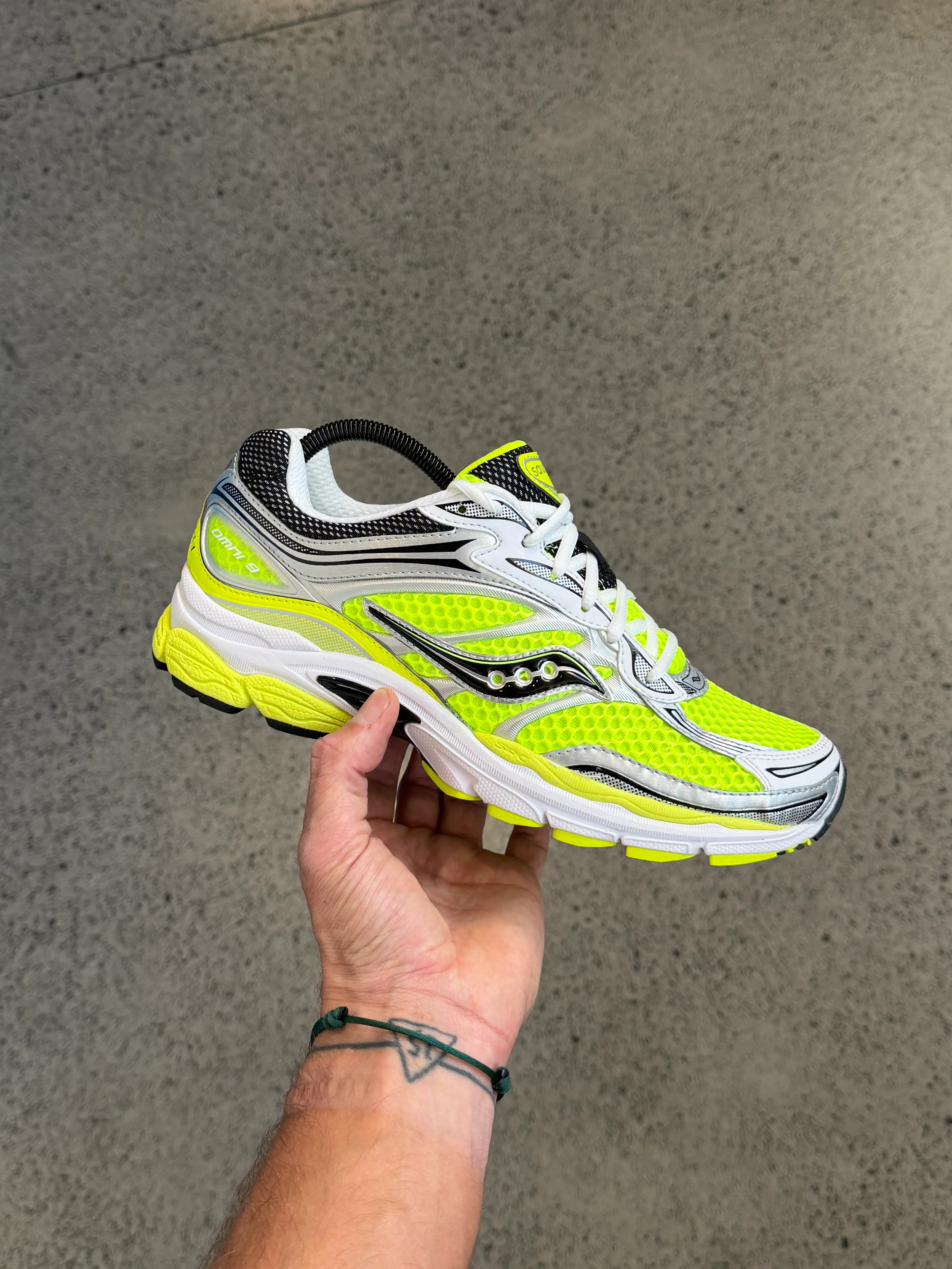 Saucony ProGrid Omni 9 Vizicitron Men’s - Image 2