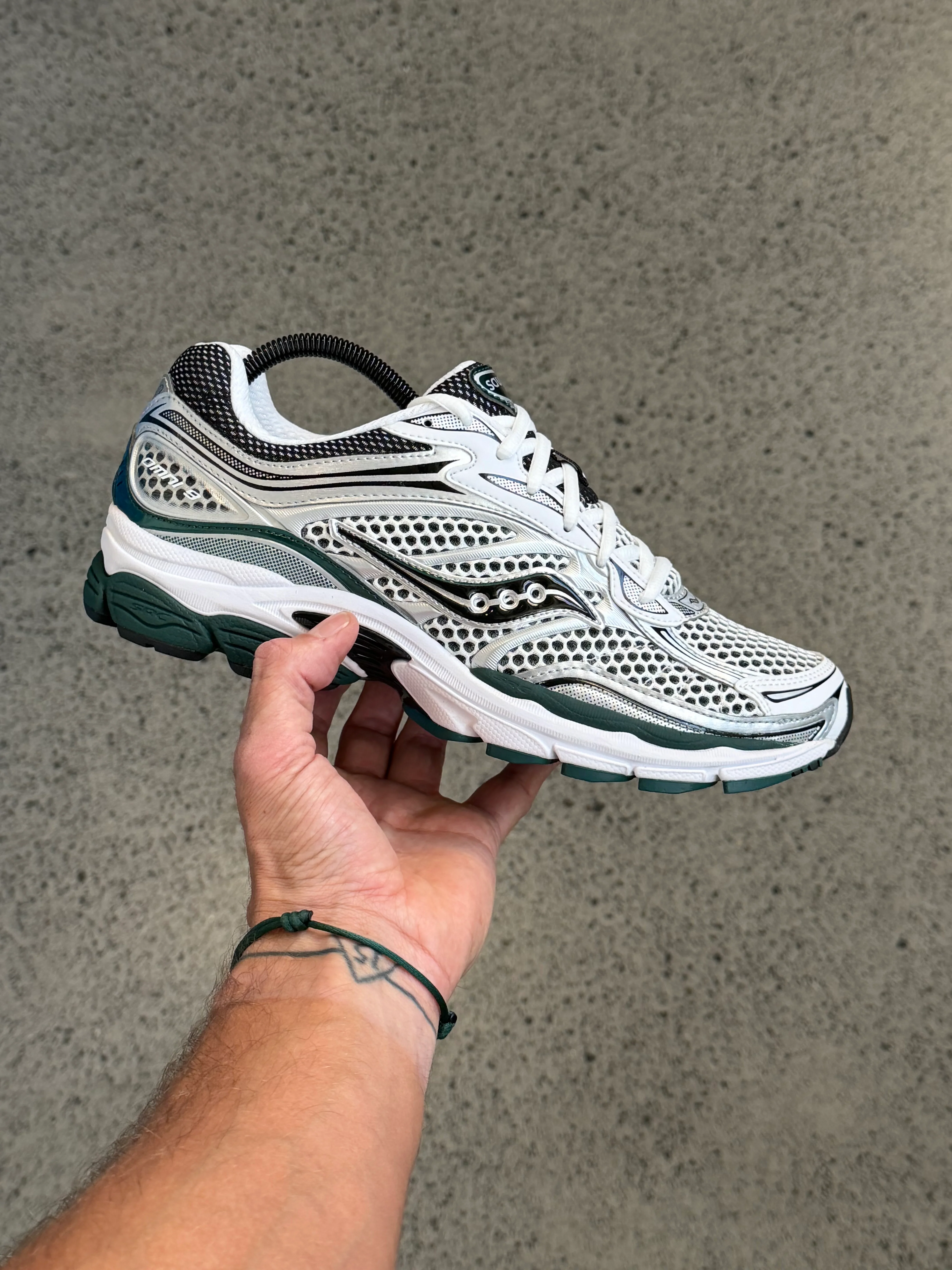 Saucony ProGrid Omni 9 White Pine Green Men's - Image 2